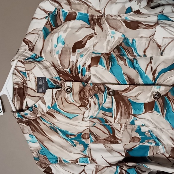 Additions by Chicos Full Button Tan/Blue Flower Patterned Light Jacket Size 2 - Picture 3 of 7